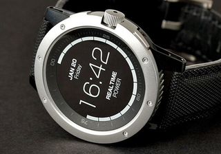 Illustration for article titled This Smartwatch Powered By Your Body Heat Never Needs Charging